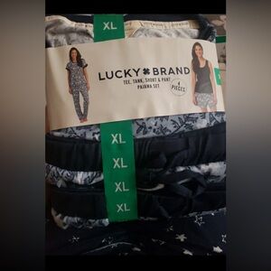 Lucky Brand Floral pajama set, XL